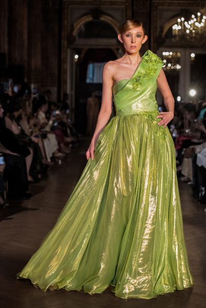 Look 18