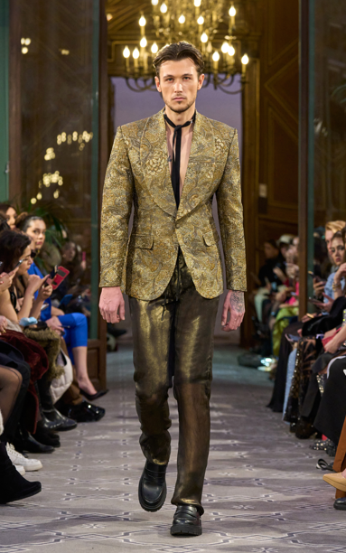 Look 19