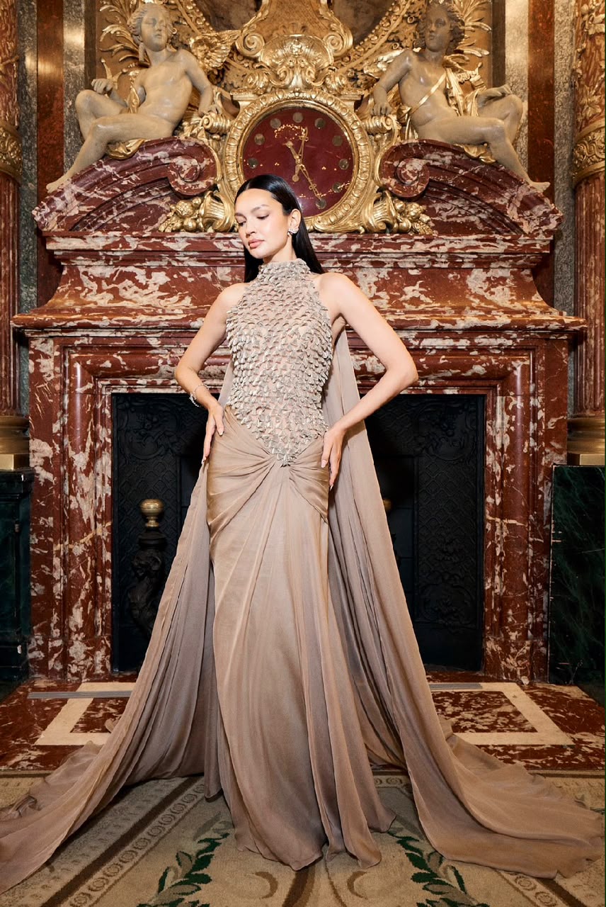 Look 10